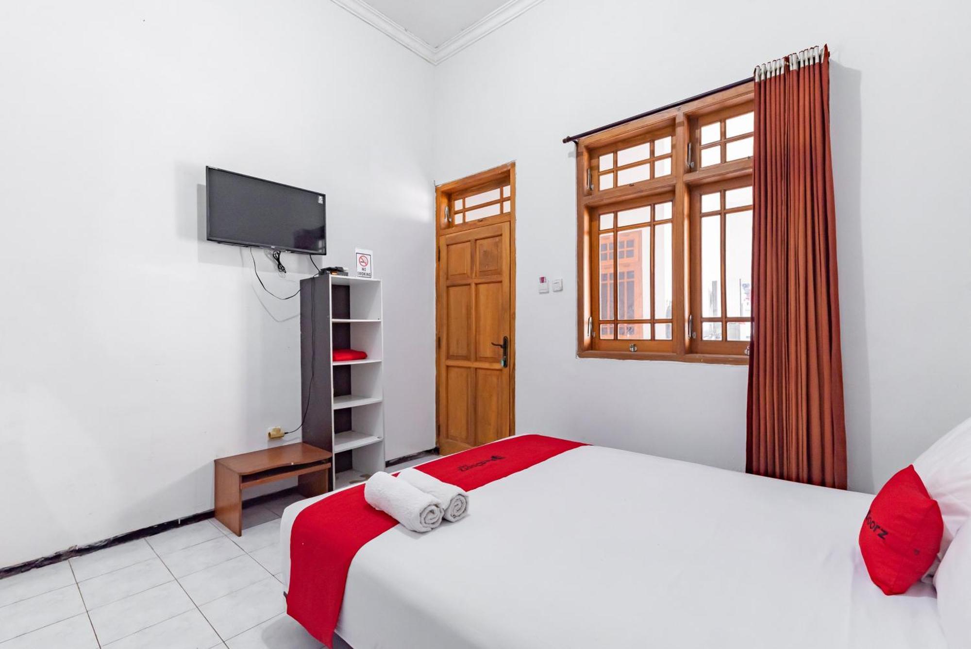 Reddoorz At Ciliwung Guest House Syariah 말랑 외부 사진