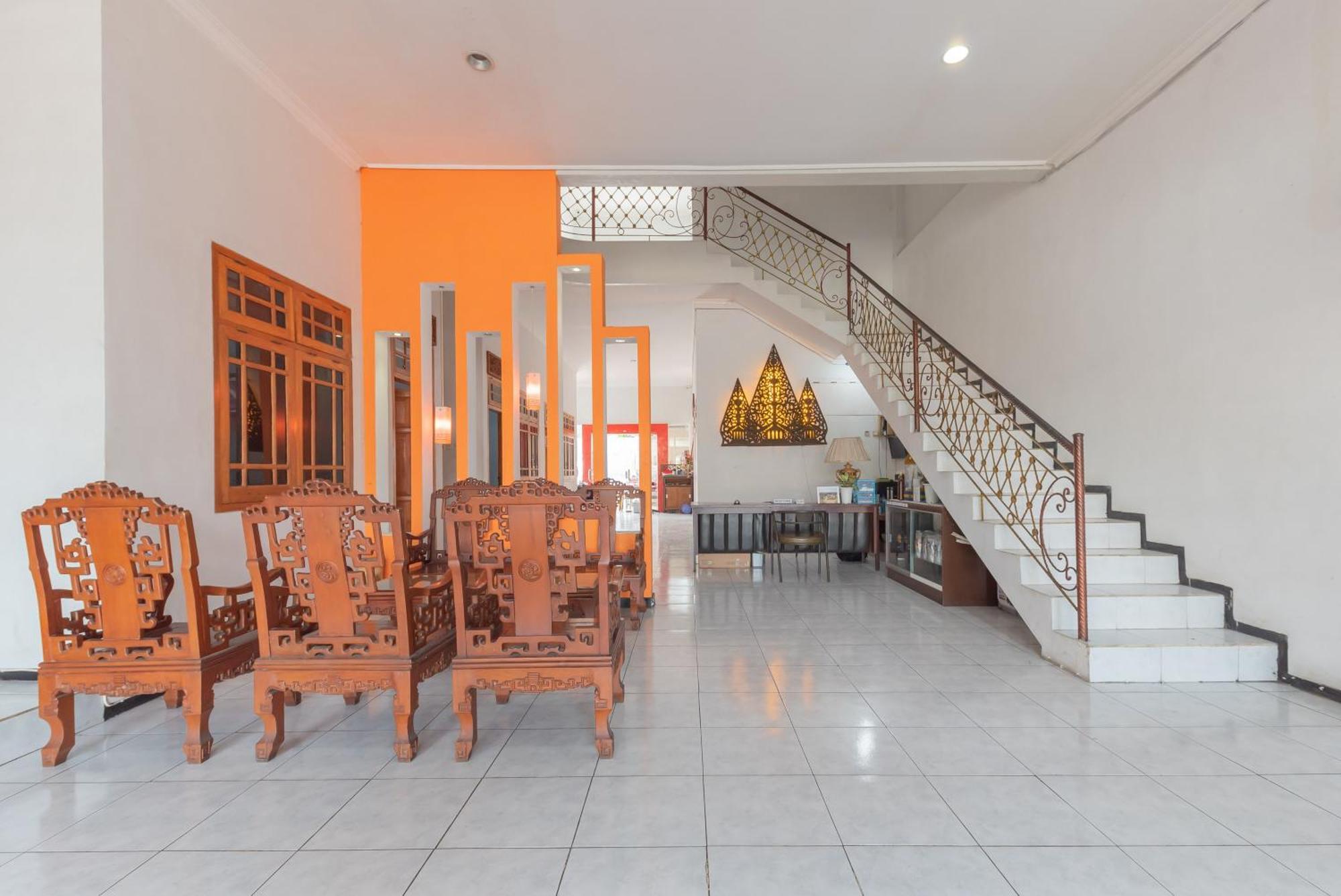 Reddoorz At Ciliwung Guest House Syariah 말랑 외부 사진