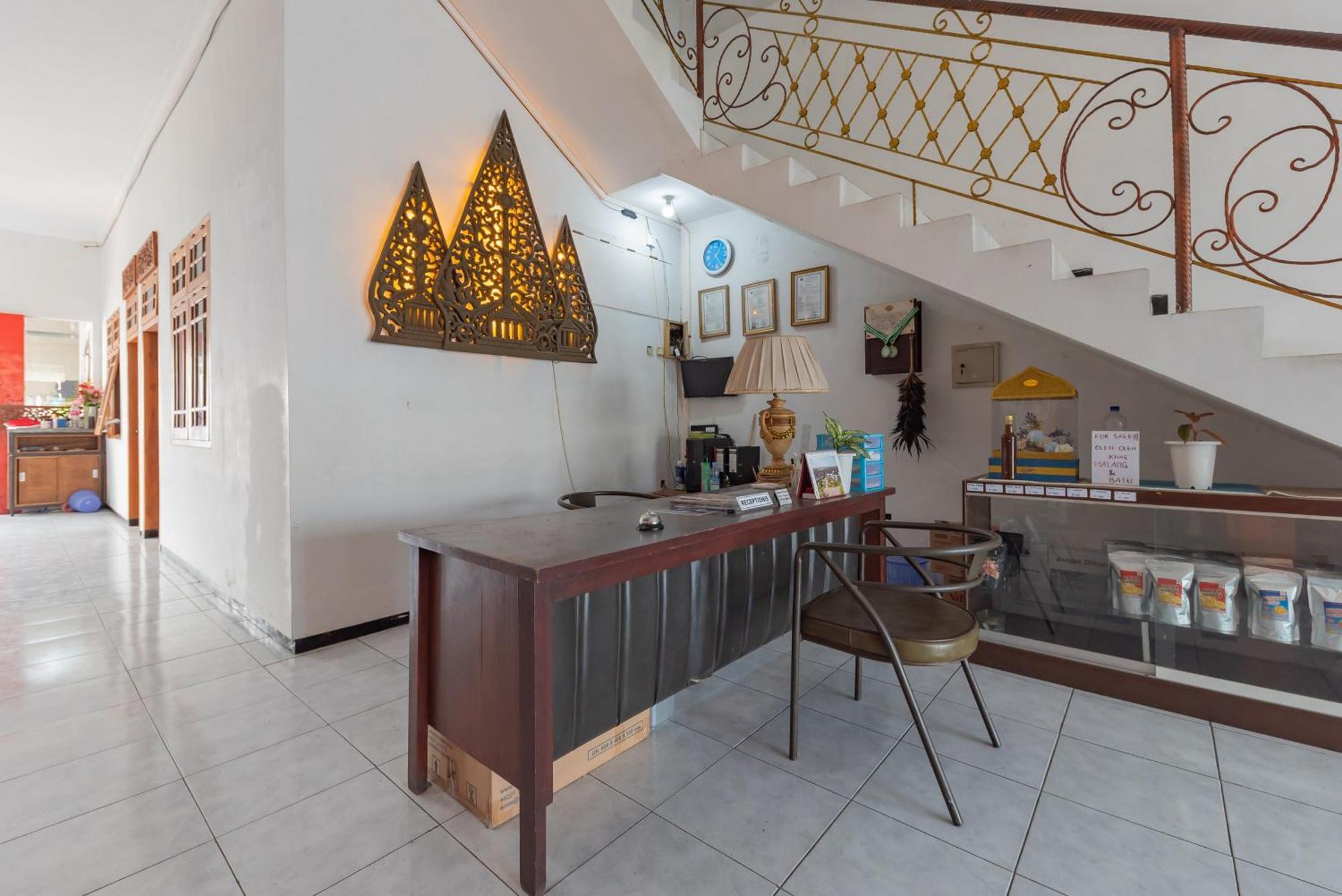 Reddoorz At Ciliwung Guest House Syariah 말랑 외부 사진