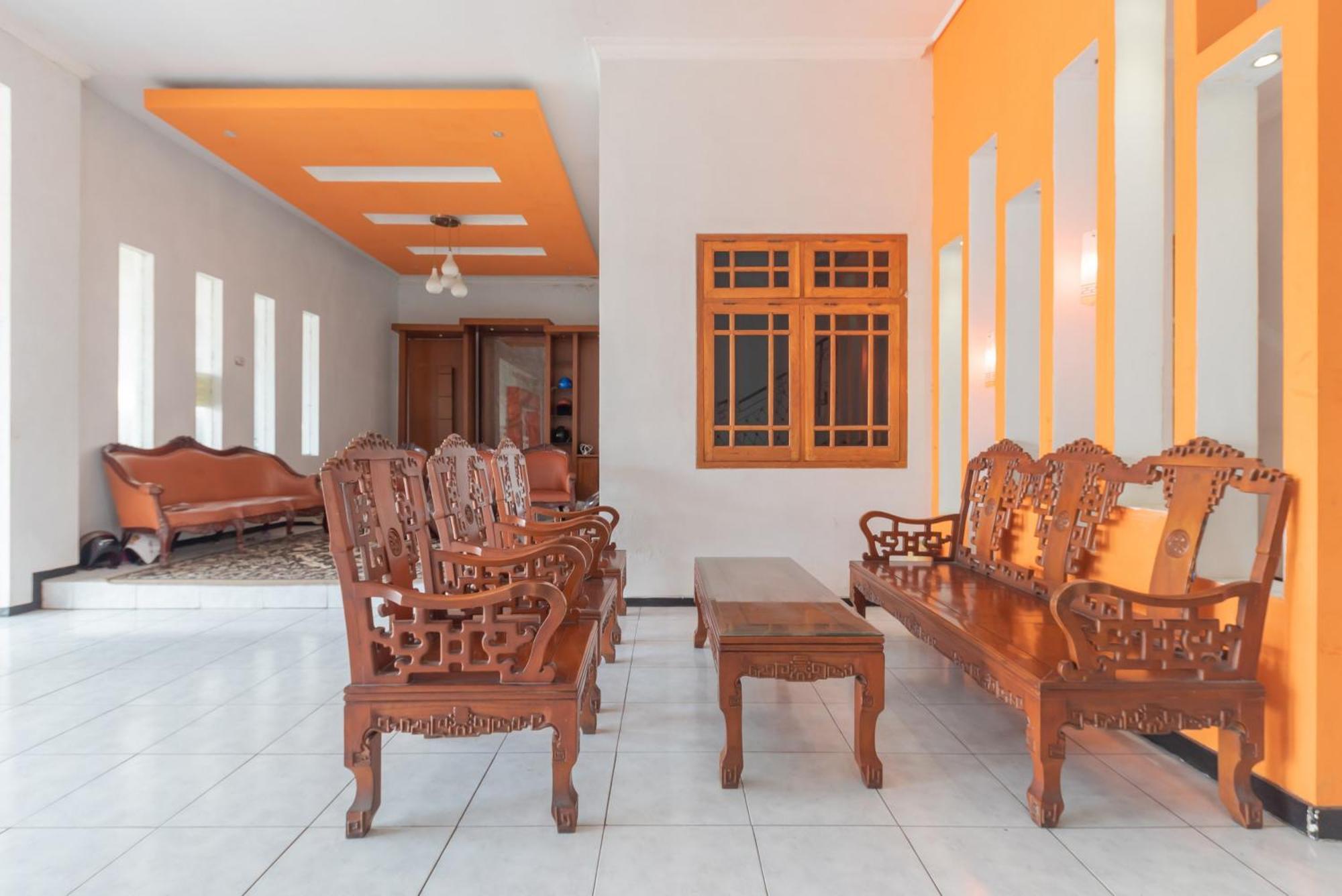 Reddoorz At Ciliwung Guest House Syariah 말랑 외부 사진
